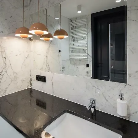 Bella - Victoria By Oneapartments