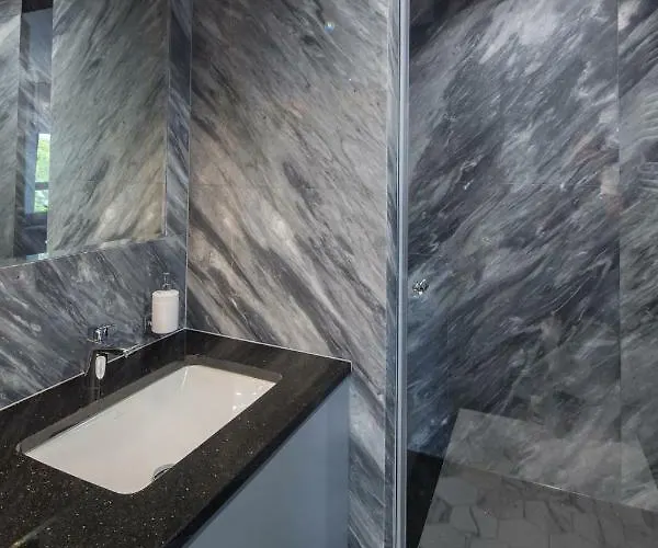 Appartamento Bella - Victoria By Oneapartments *